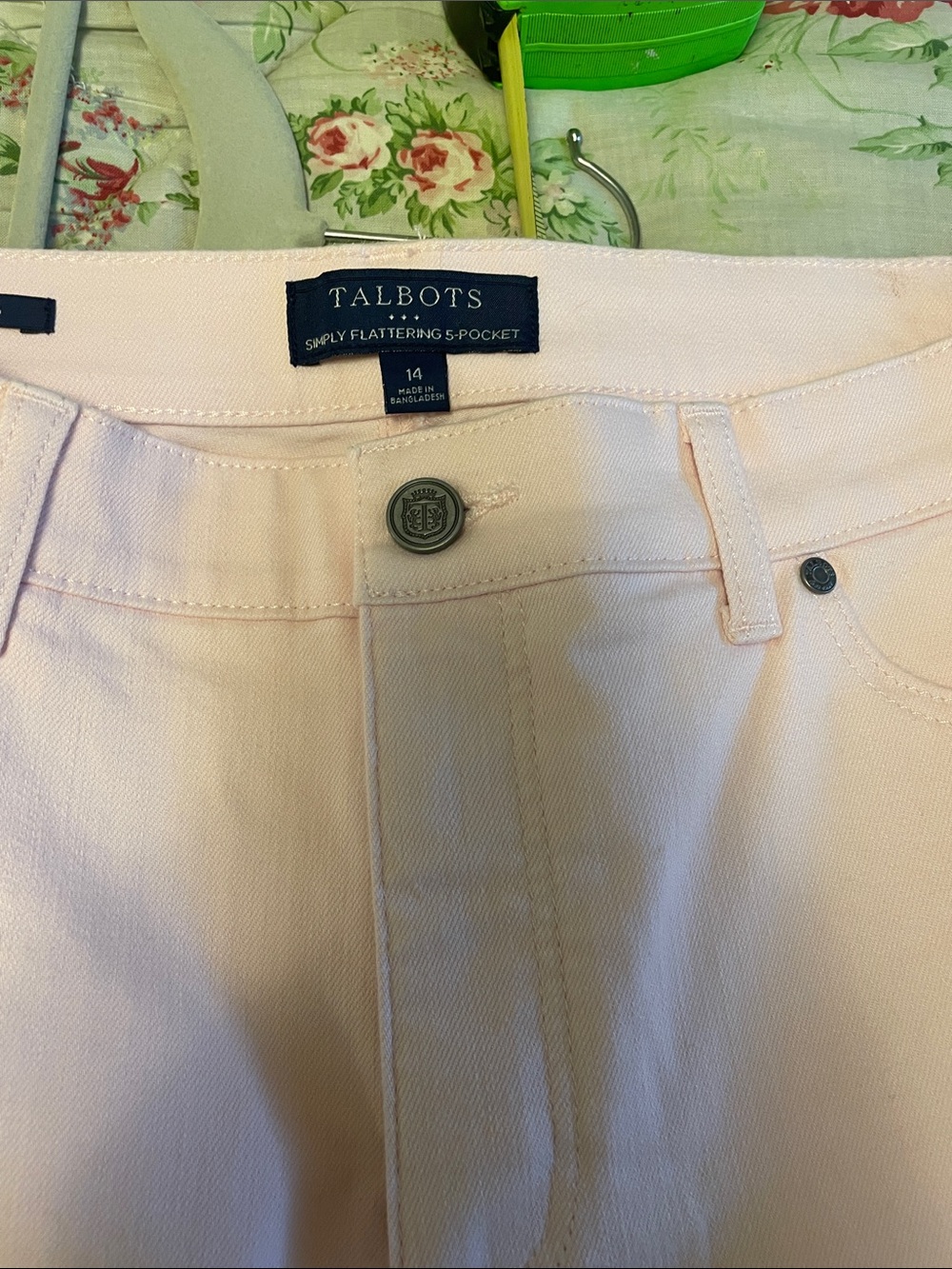 Talbots Straight-Leg Jeans in Pale Pink